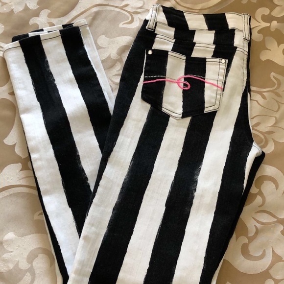 Jeans - Picture 1 of 1